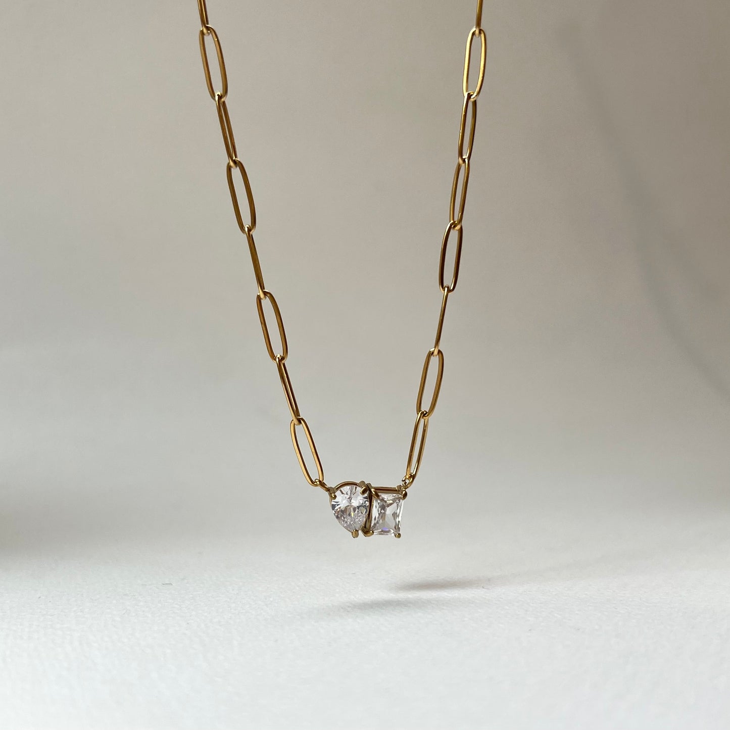 Collar Laila